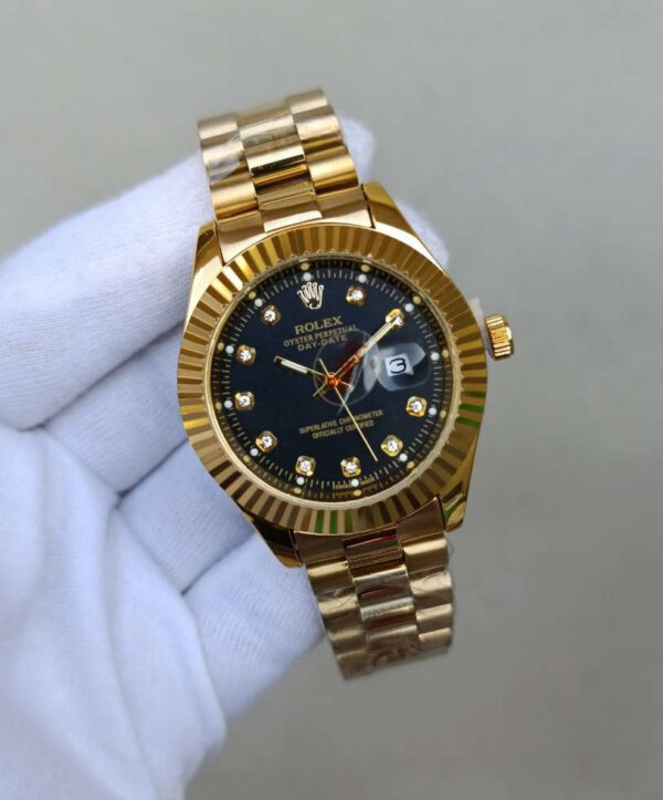 luxury day-date quartz watch – precision timekeeping with diamond hour markers & premium gift box - Image 6