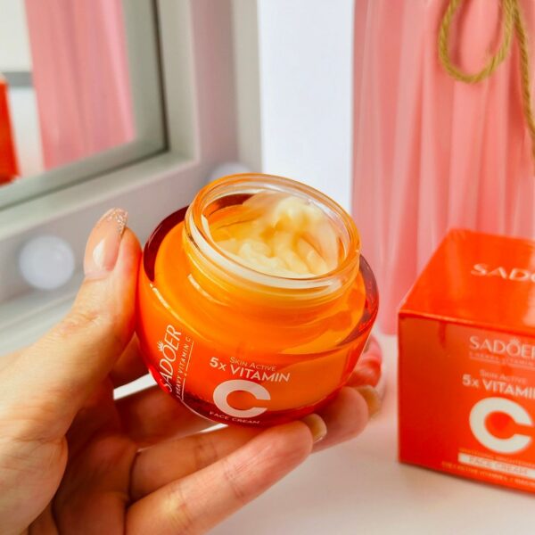 sadoer 5x vitamin c skin active whitening cream | vitamin c hydrating face cream - glowing & repairing moisturizer for fine lines, wrinkles & uneven skin tone | whitening cream - Image 5