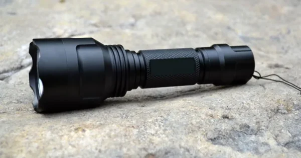 cobra tg usb charging led flashlight 200m - Image 3